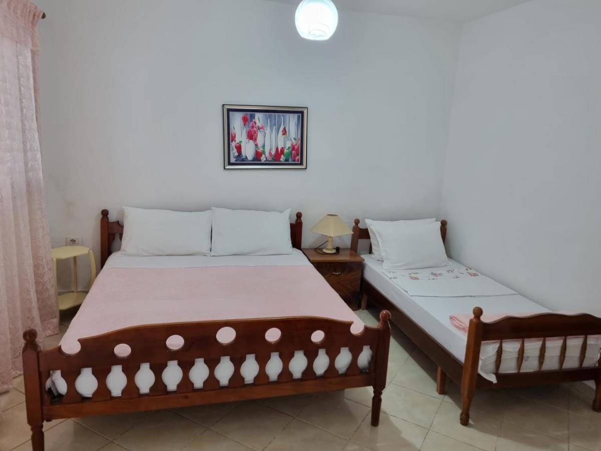 Guesthouse Novi Durres Exterior photo