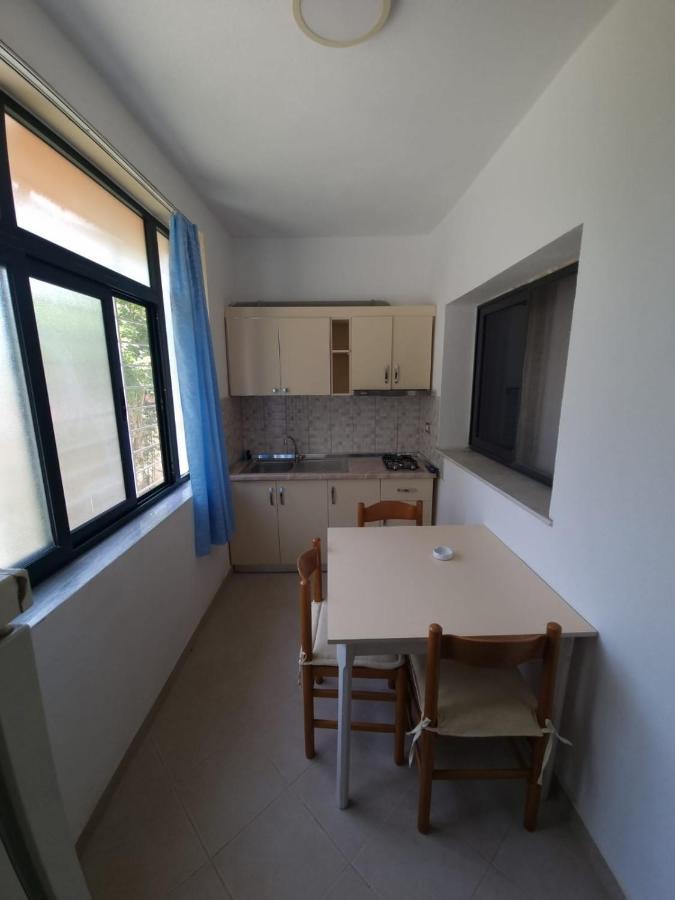 Guesthouse Novi Durres Exterior photo
