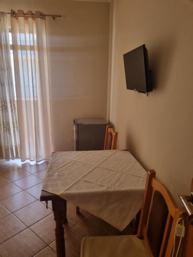 Guesthouse Novi Durres Exterior photo
