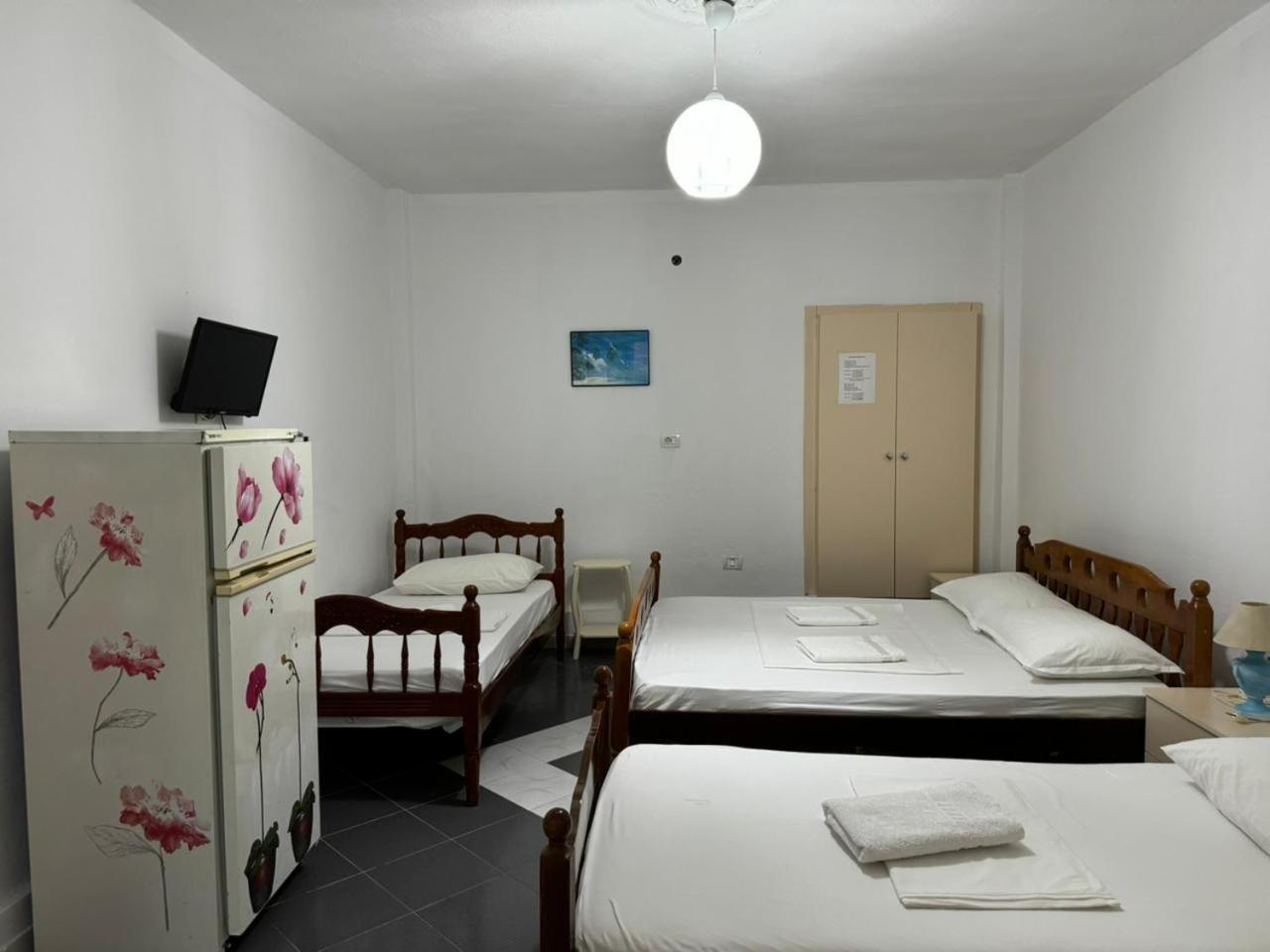 Guesthouse Novi Durres Exterior photo
