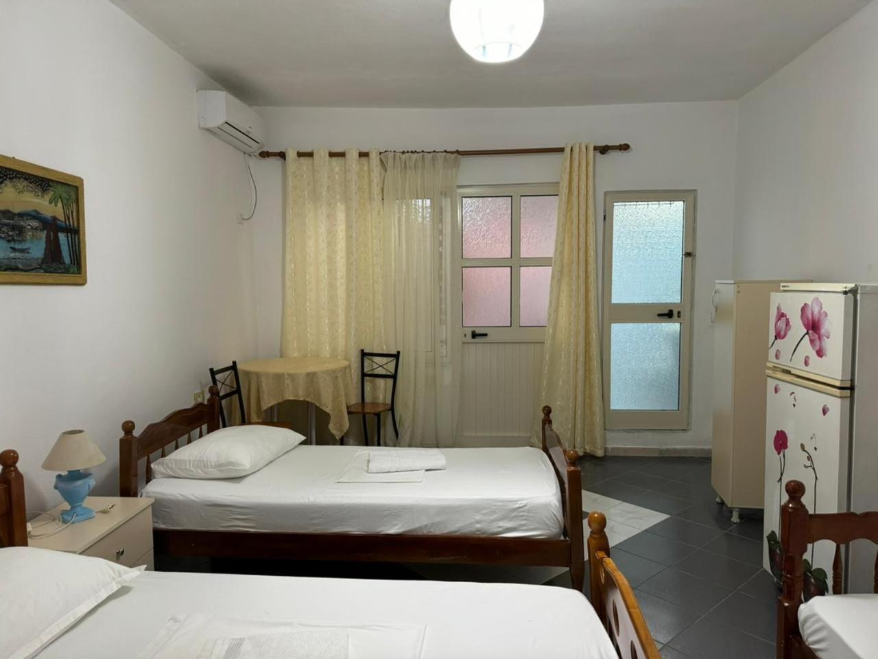 Guesthouse Novi Durres Exterior photo