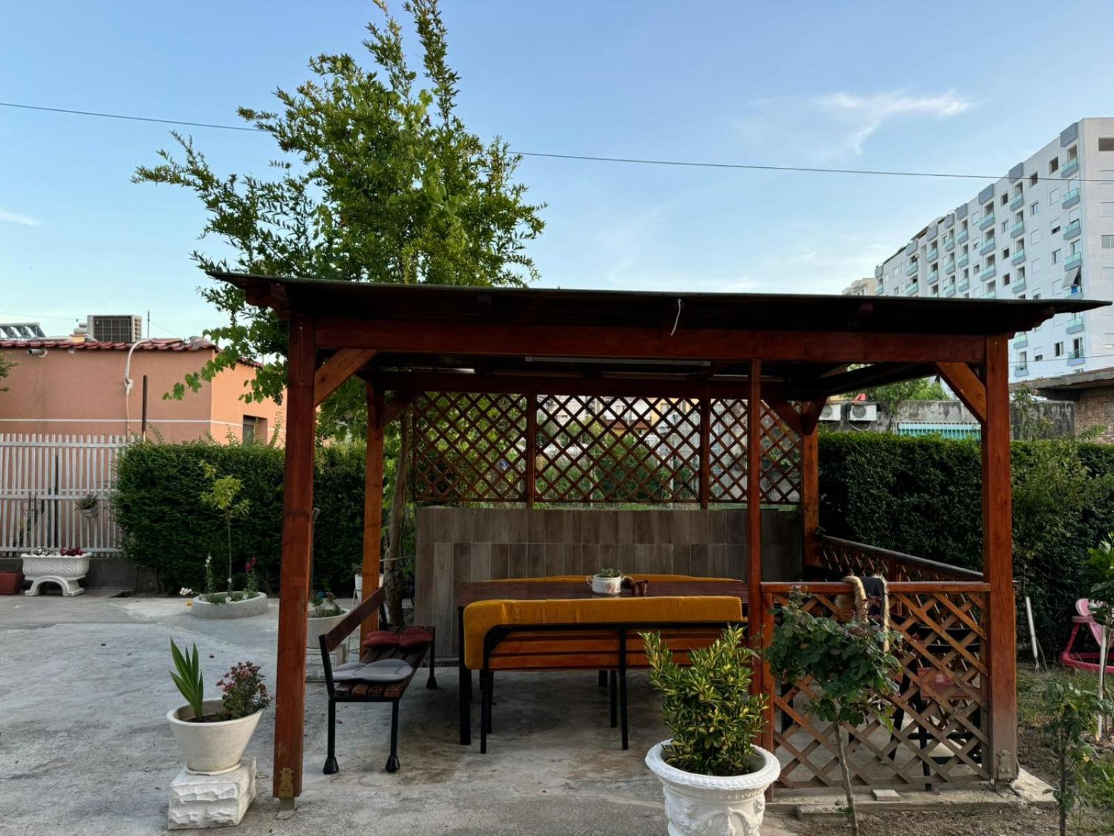 Guesthouse Novi Durres Exterior photo