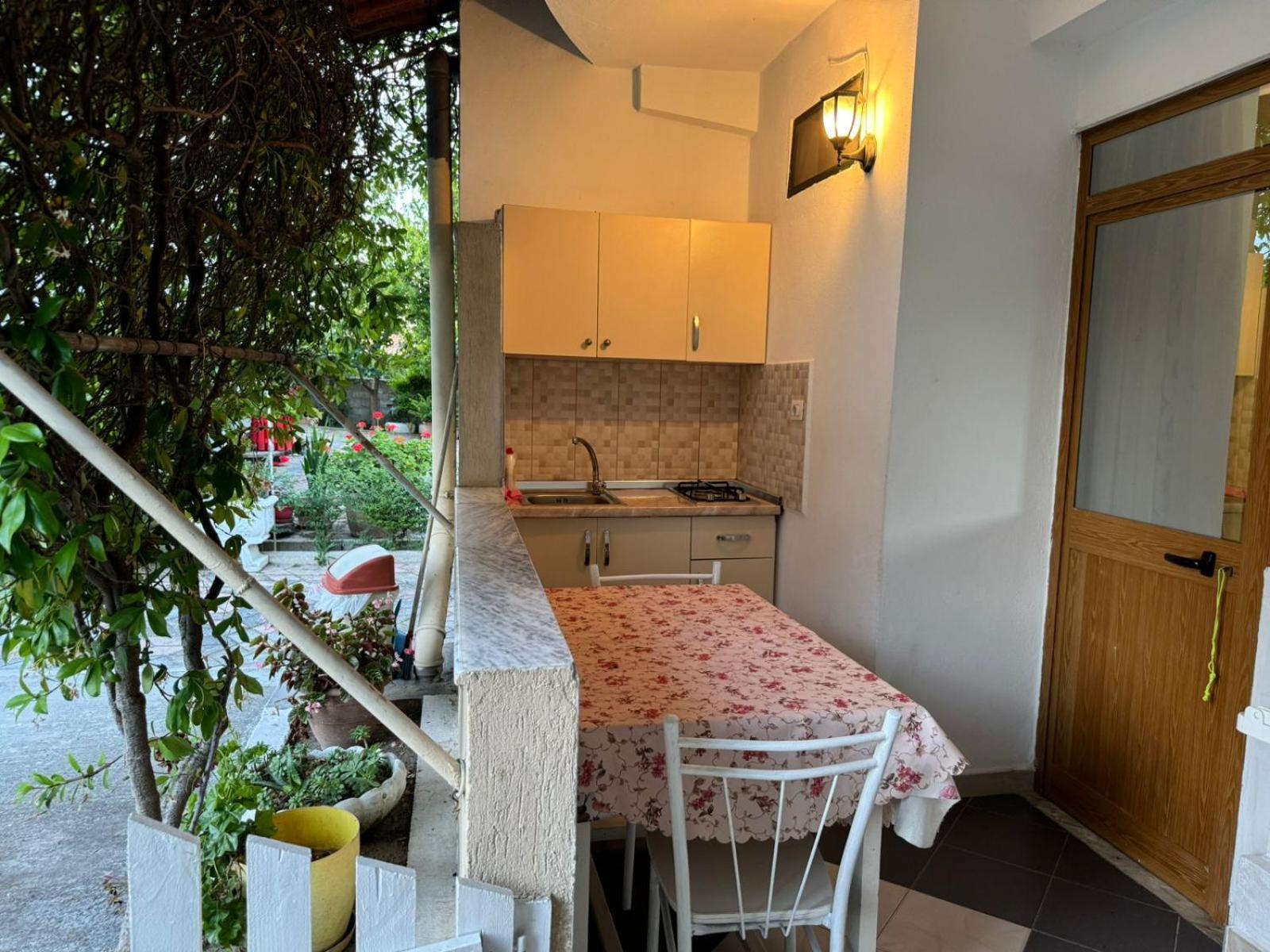 Guesthouse Novi Durres Exterior photo