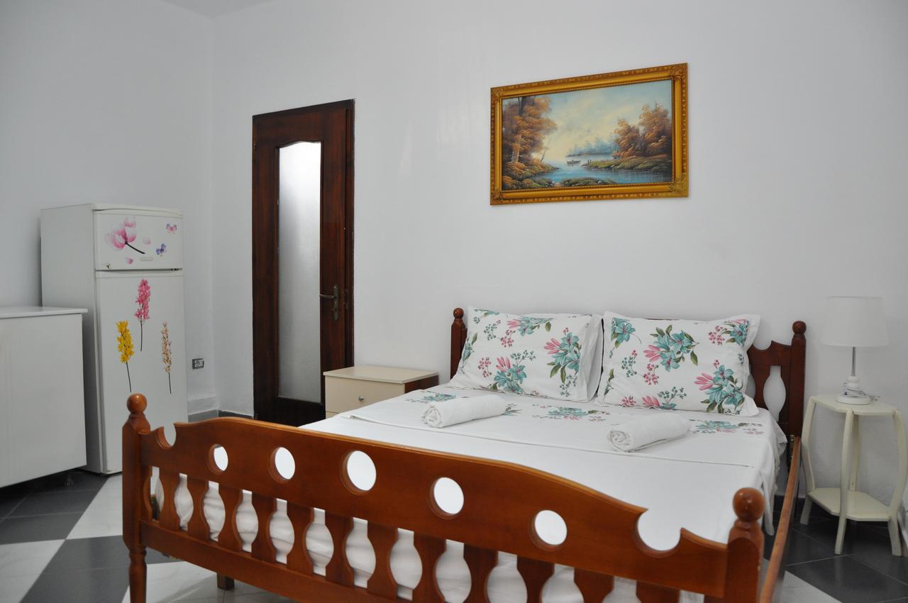 Guesthouse Novi Durres Exterior photo